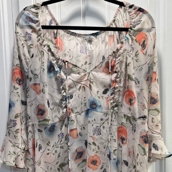 Jessica Simpson Maternity top. Size Medium. - Picture 1 of 9